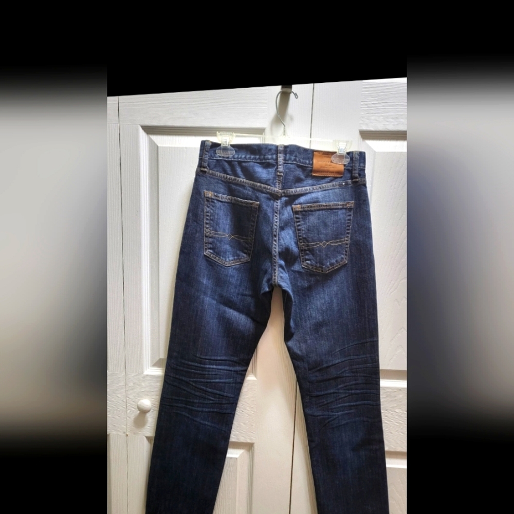30x30 NWOT Lucky Brand Jeans